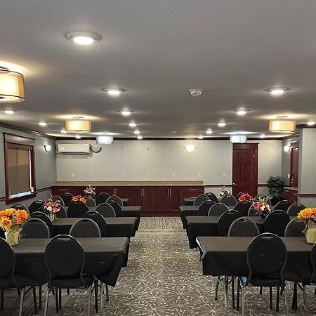 Fireside Inn And Suites Devils Lake Buitenkant foto