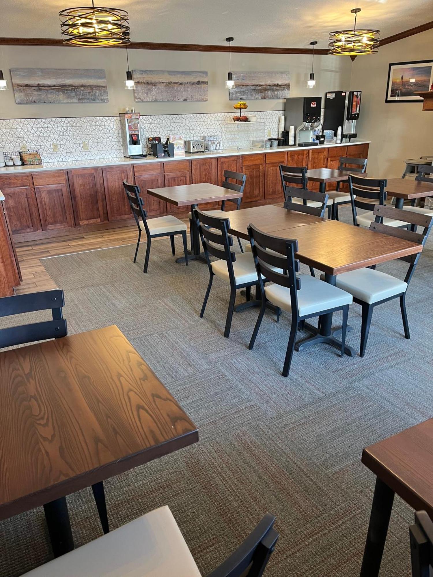 Fireside Inn And Suites Devils Lake Buitenkant foto