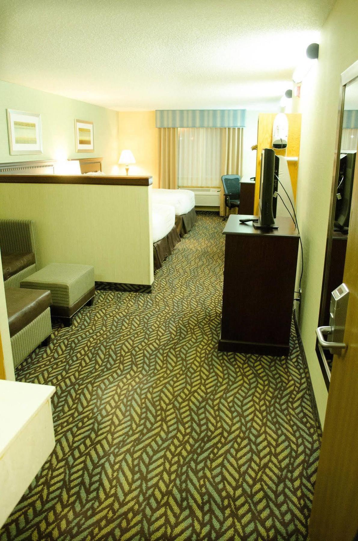 Fireside Inn And Suites Devils Lake Buitenkant foto
