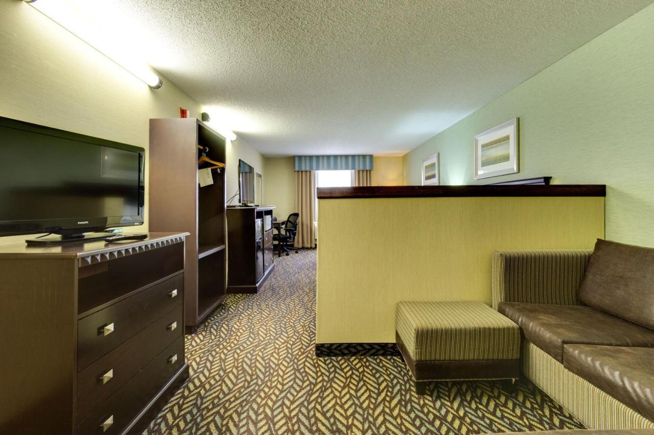 Fireside Inn And Suites Devils Lake Buitenkant foto